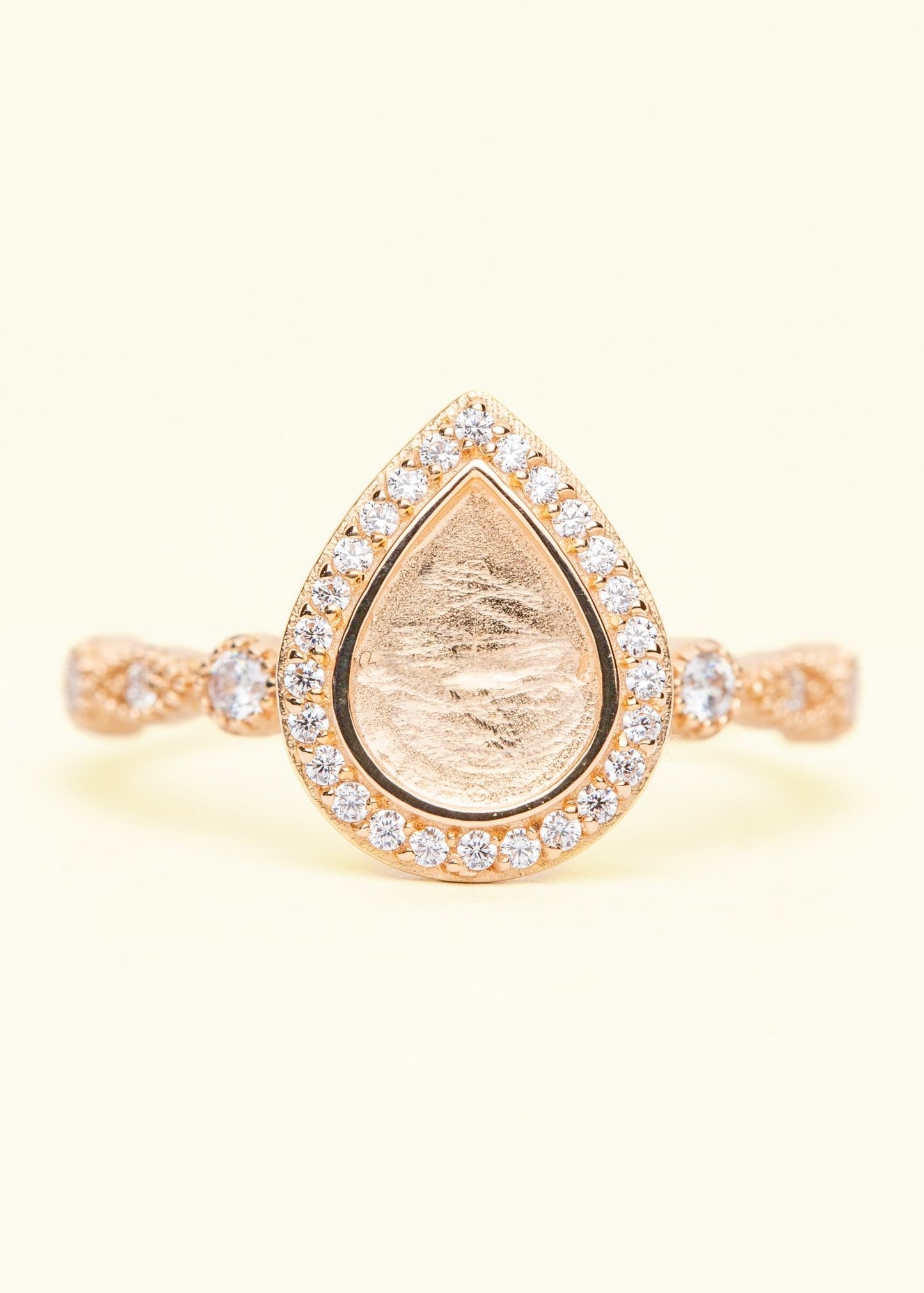 Love Drop Ring with Ornate Band OSVE - Mamma's Liquid Love